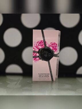 5/$25✨️Flowerbomb Pretty Peony SAMPLE✨️